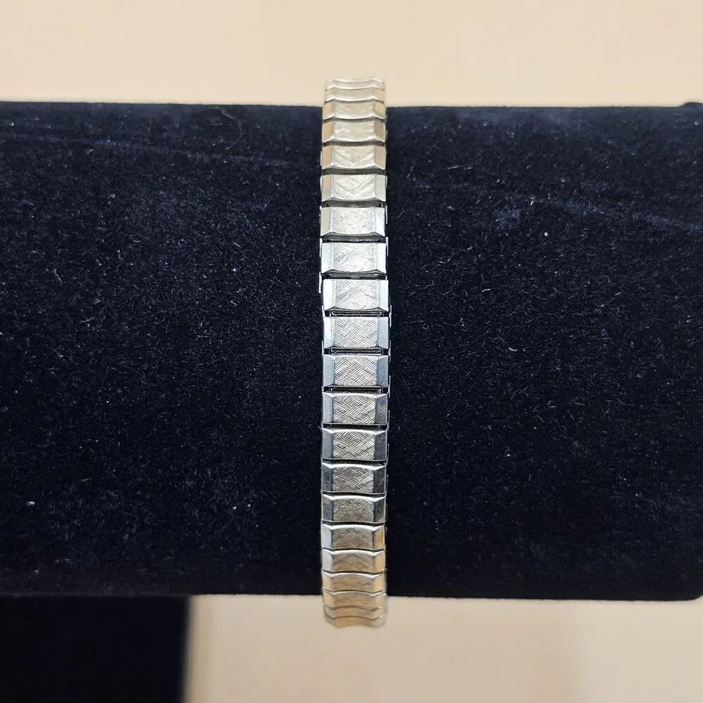 Vintage Benrus Ladies Cocktail Watch 10k RGP Bezel Speidel USA Band Runs Great